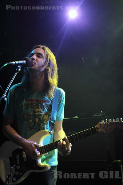 TAME IMPALA - 2010-11-01 - PARIS - La Maroquinerie - 